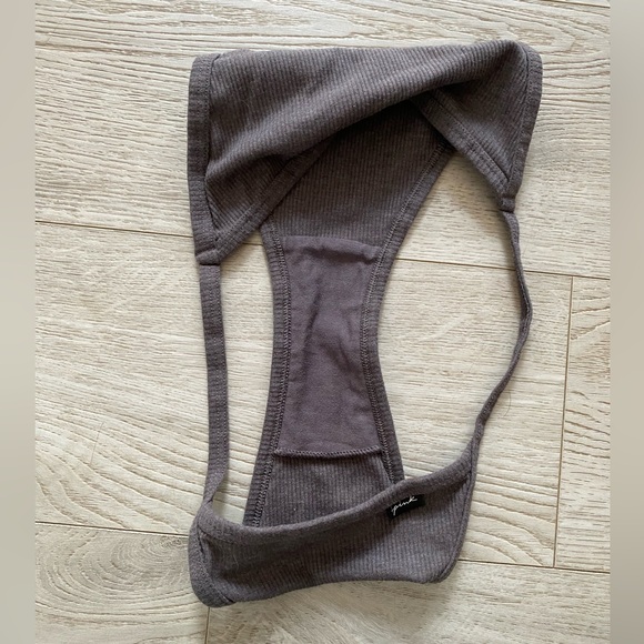 Pink brazilian pantie XS - Picture 3 of 3